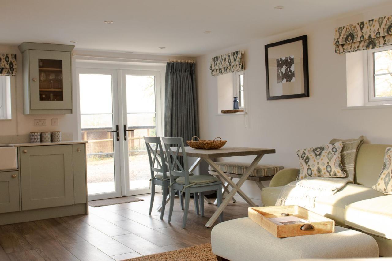 Finwood Green Farm Holiday Cottages-The Calf Shed And The Milk Parlour Henley-in-Arden Bagian luar foto