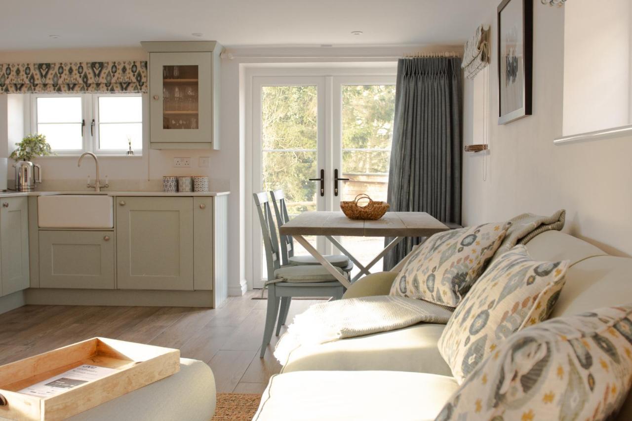 Finwood Green Farm Holiday Cottages-The Calf Shed And The Milk Parlour Henley-in-Arden Bagian luar foto
