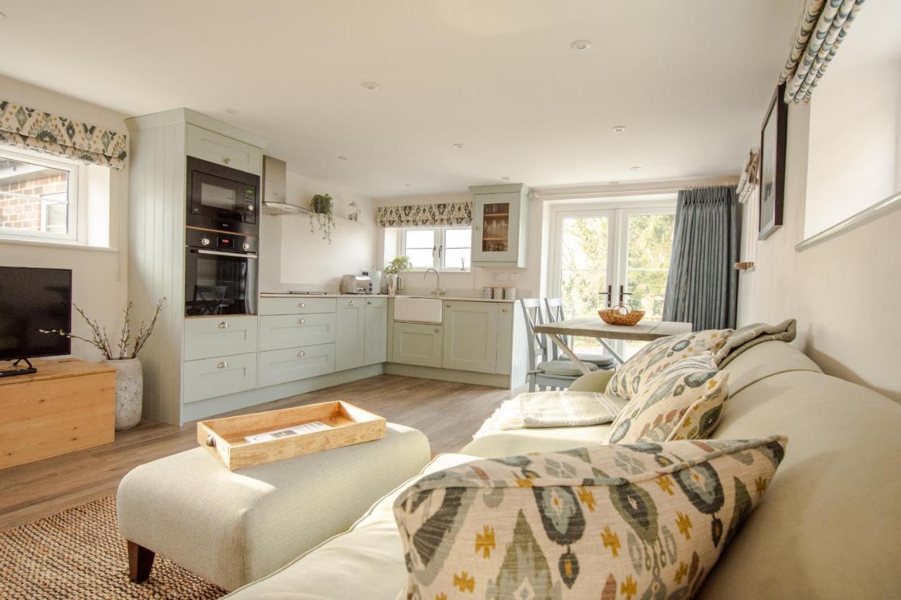 Finwood Green Farm Holiday Cottages-The Calf Shed And The Milk Parlour Henley-in-Arden Bagian luar foto